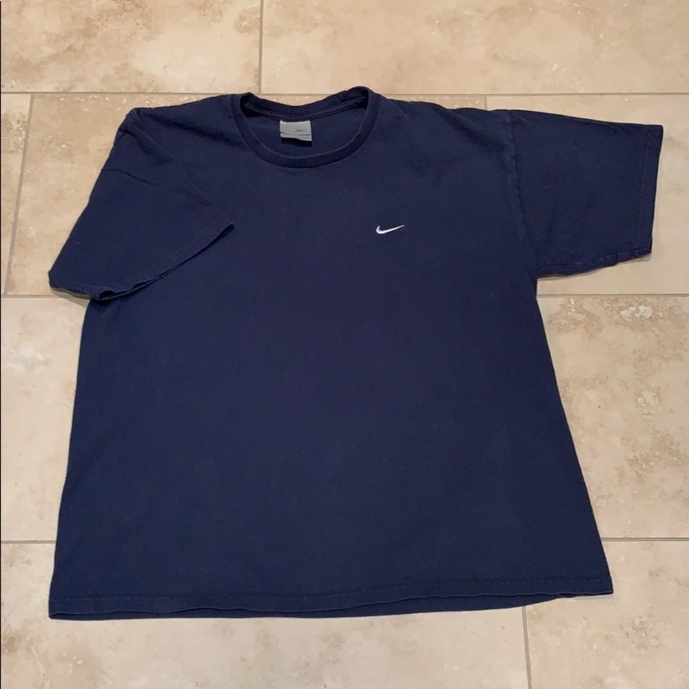Nike Men's Large Short Sleeve T-shirt EUC